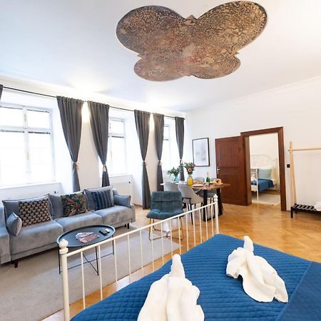 Best Price & Location - Historic Square Residency Praag Buitenkant foto