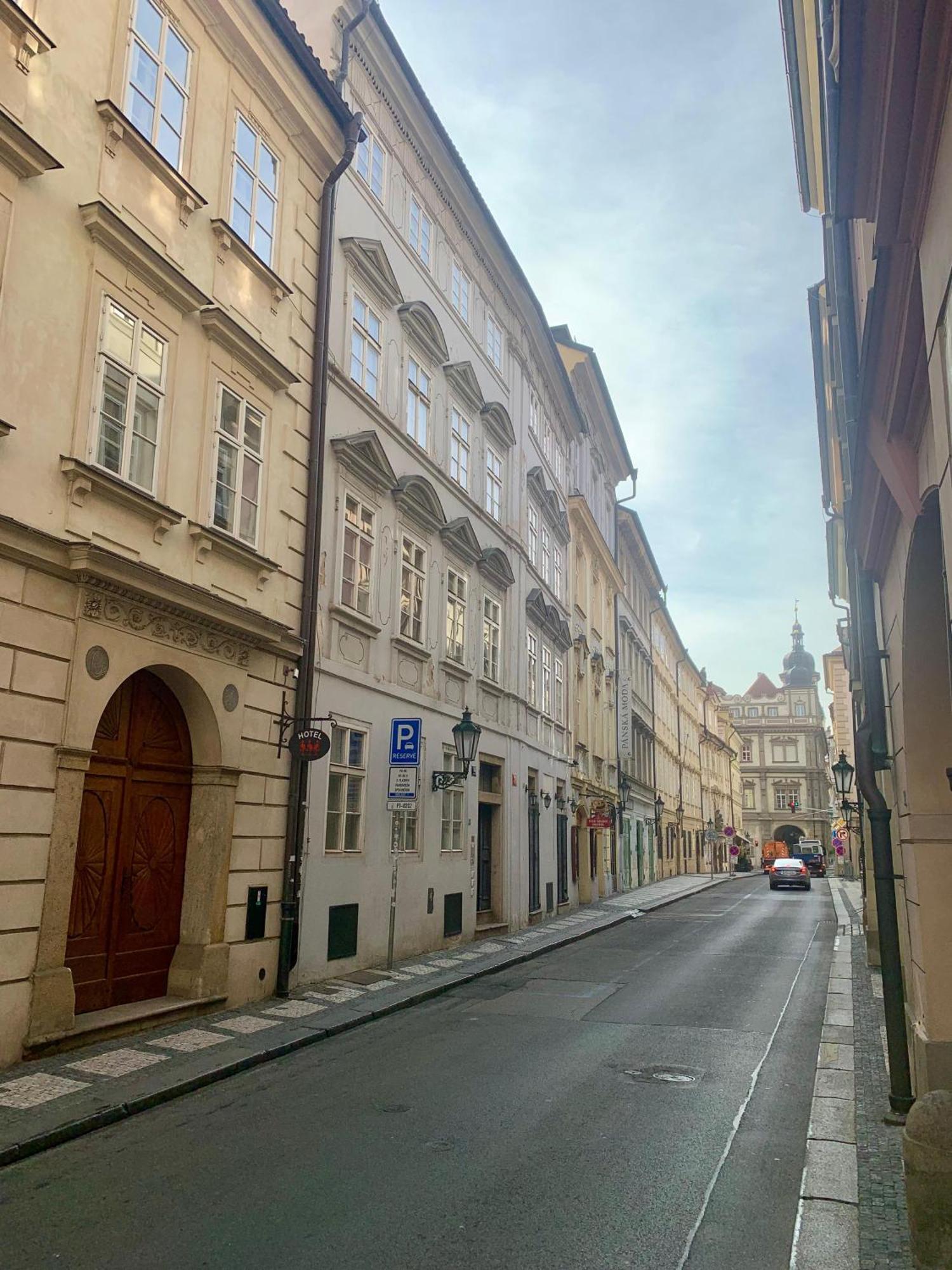 Best Price & Location - Historic Square Residency Praag Buitenkant foto